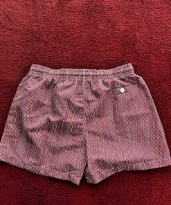 Alternative view of Boxer Mare Wave Bordeaux